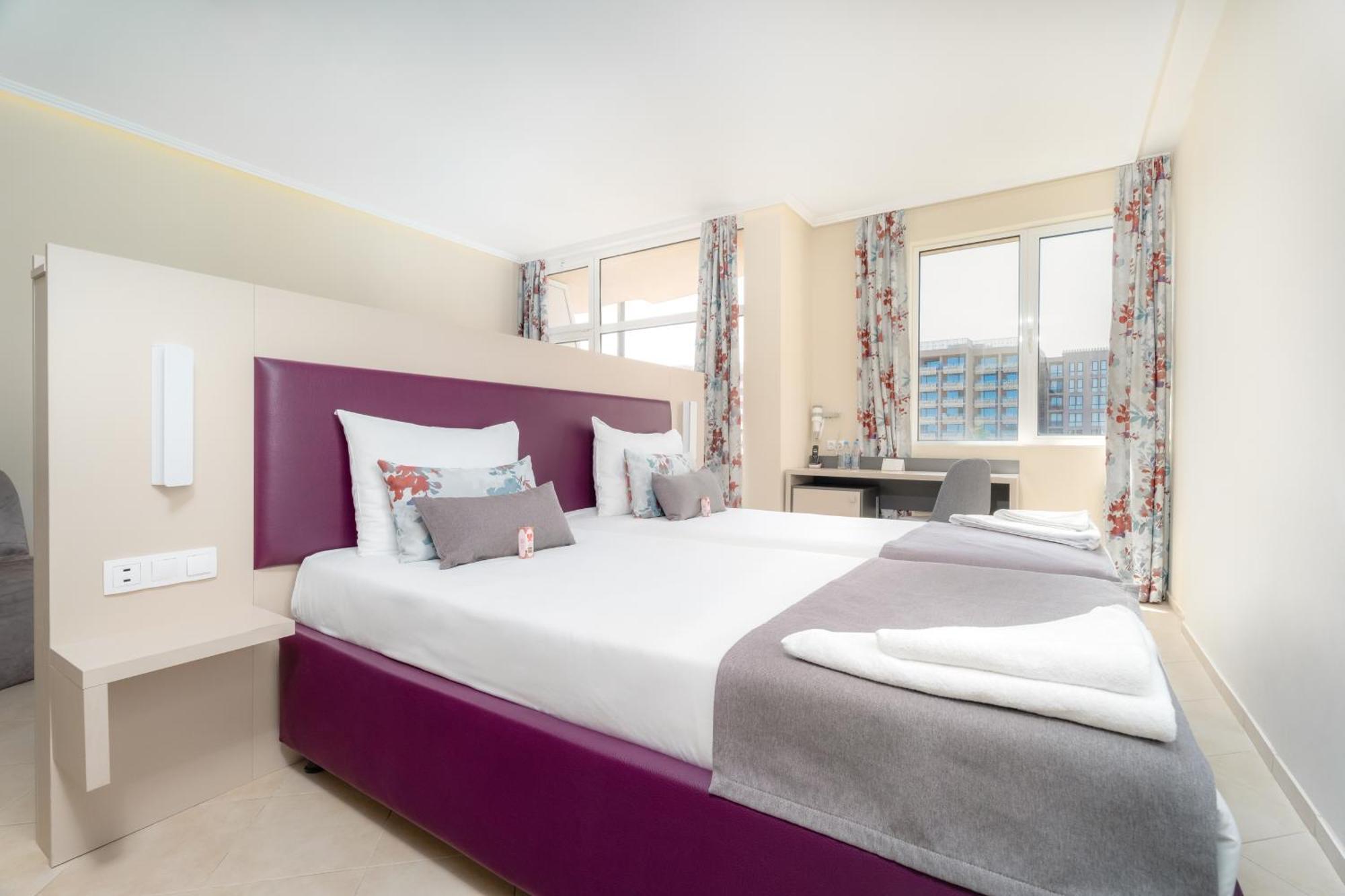 Mpm Astoria Hotel Pantai Sunny Ruang foto