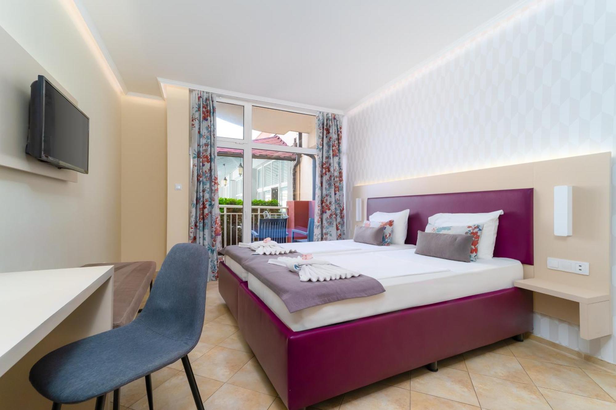 Mpm Astoria Hotel Pantai Sunny Ruang foto