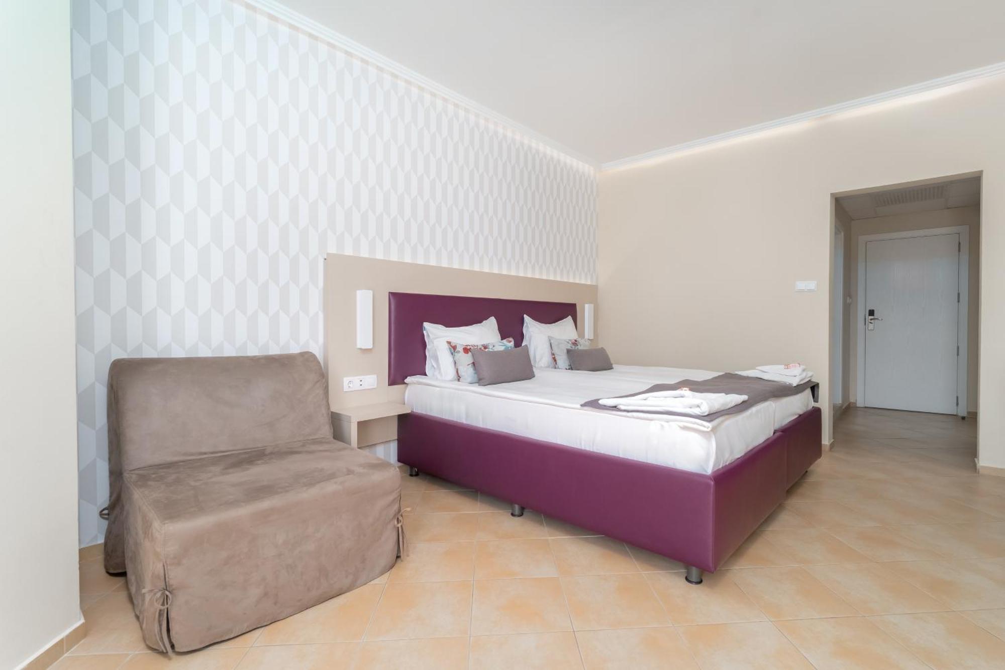 Mpm Astoria Hotel Pantai Sunny Ruang foto