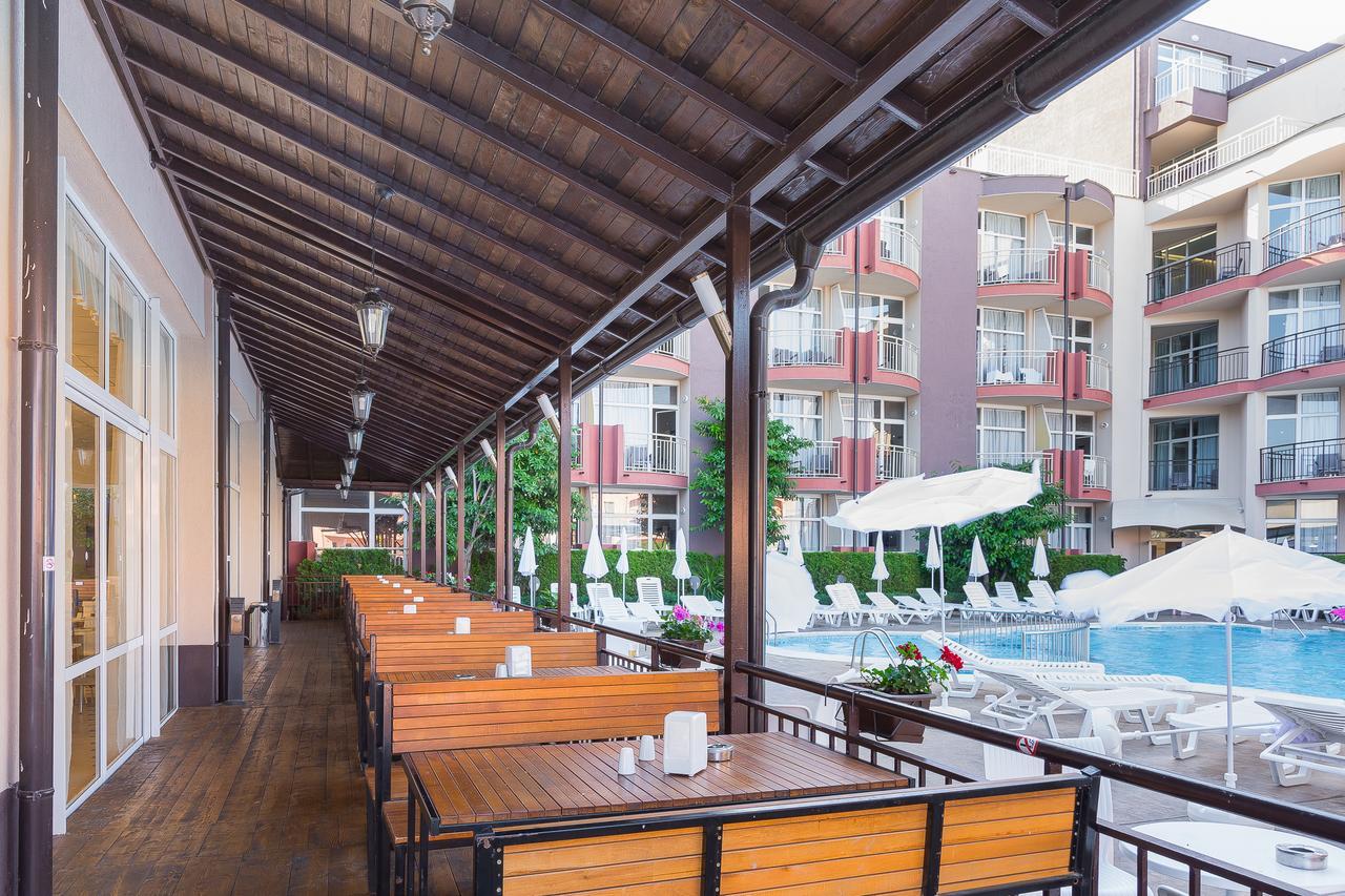 Mpm Astoria Hotel Pantai Sunny Bagian luar foto