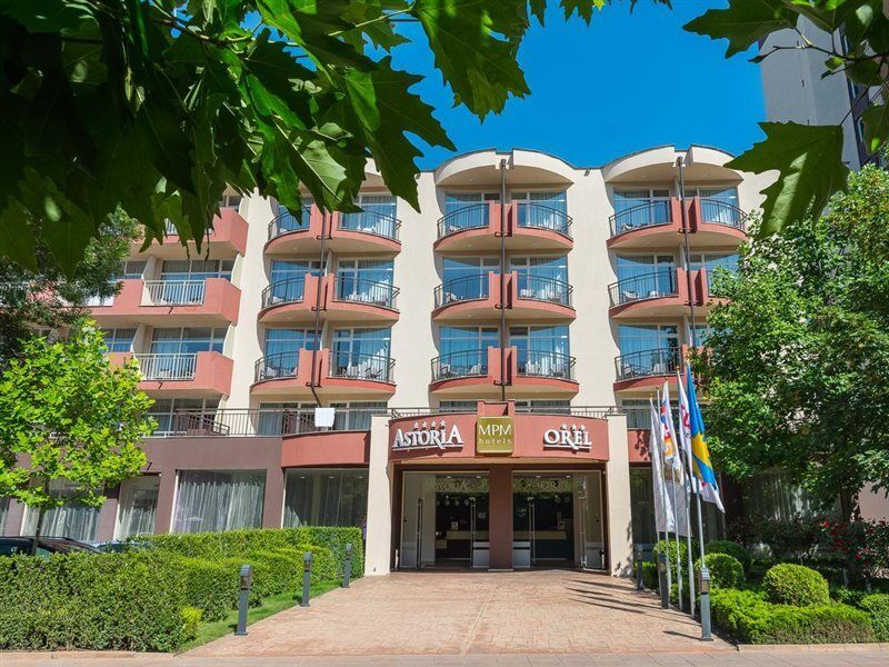 Mpm Astoria Hotel Pantai Sunny Bagian luar foto